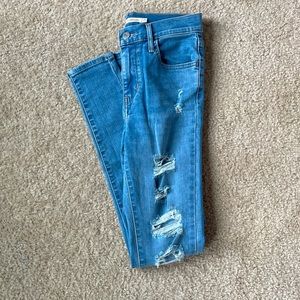 levi brand skinny jeans!!